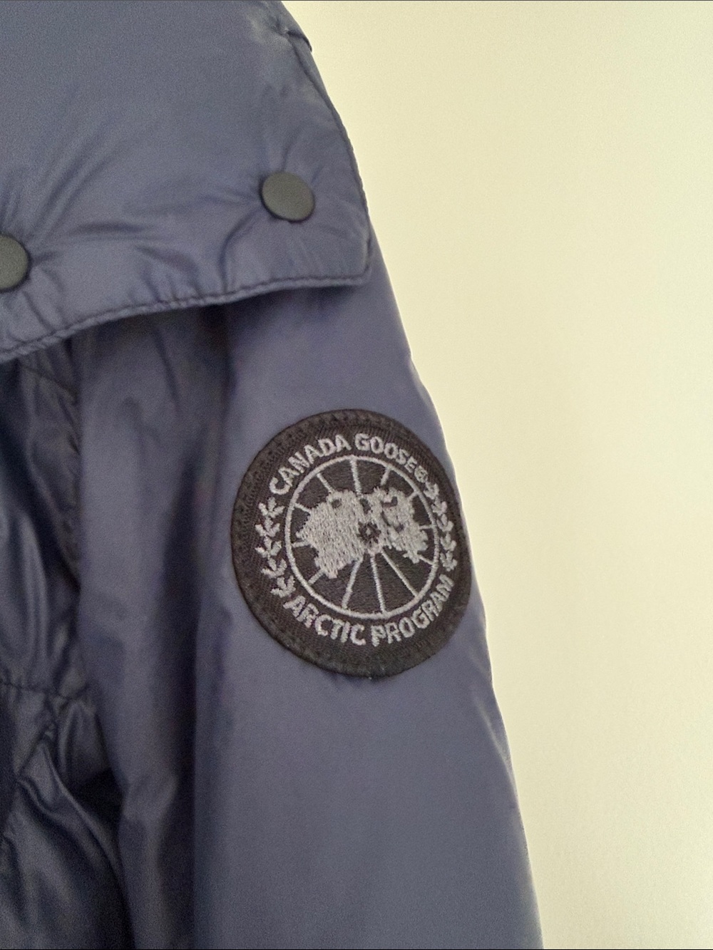 Canada Goose Navy Ellison Puffer Jacket - removable hood.  Hits mid thigh - Picture 6 of 7